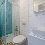 Apartman 1 Bedroom Lovely In