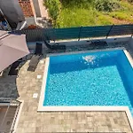 1 Bedroom Lovely In Apartman Zadar