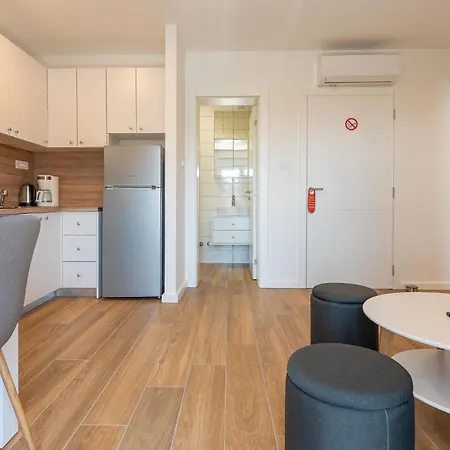 1 Bedroom Lovely In