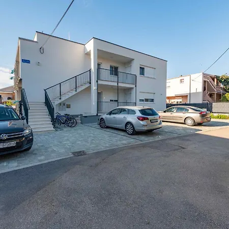 Apartmán Awesome In With Swimming Pool Zadar